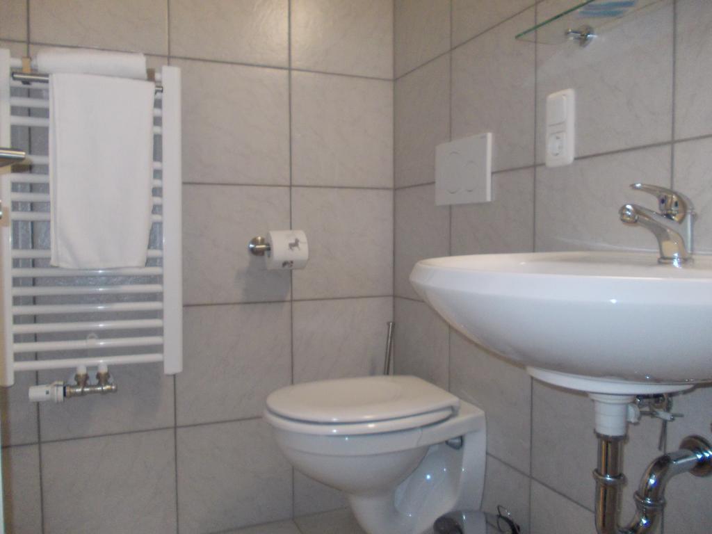 Hotel Im Bahnhof Passau Room photo