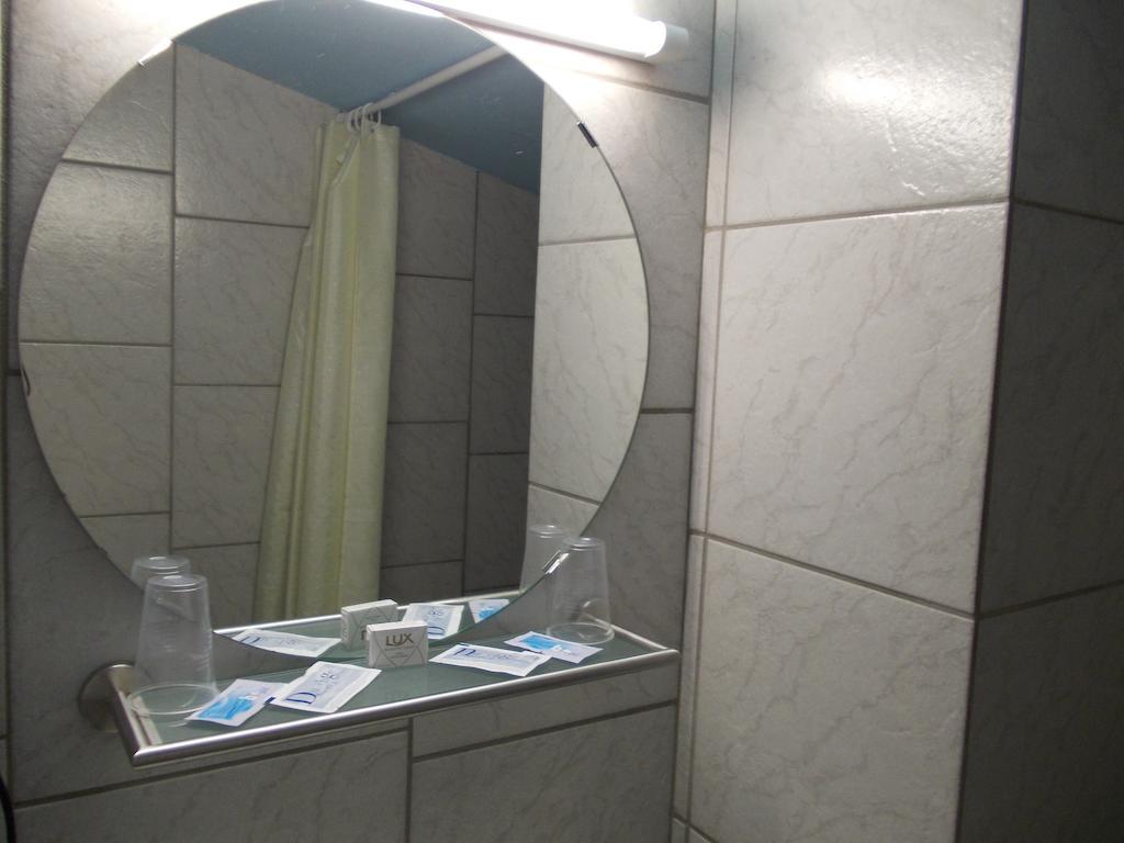 Hotel Im Bahnhof Passau Room photo